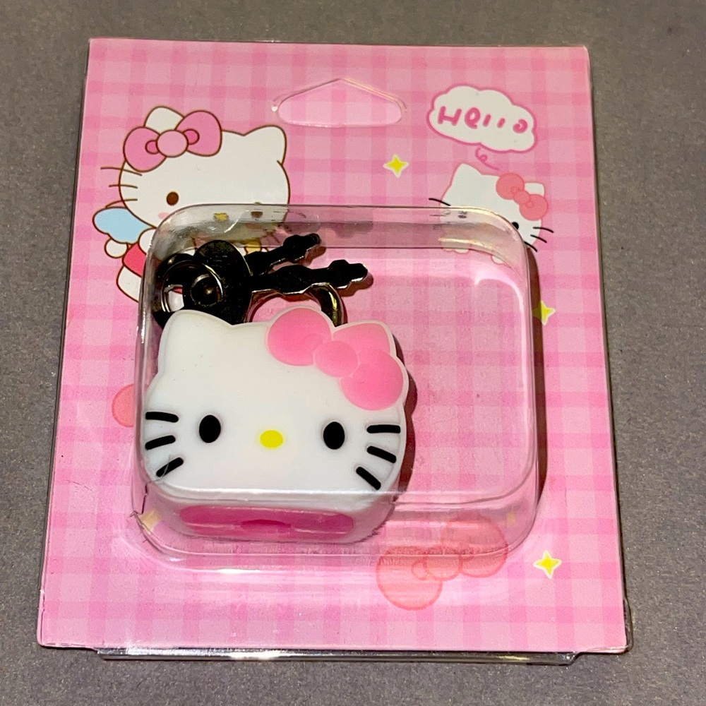Hello Kitty Lock and Keys. NIP